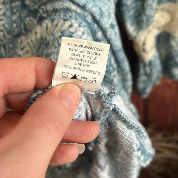 Blue Boho top - Picture 6 of 7